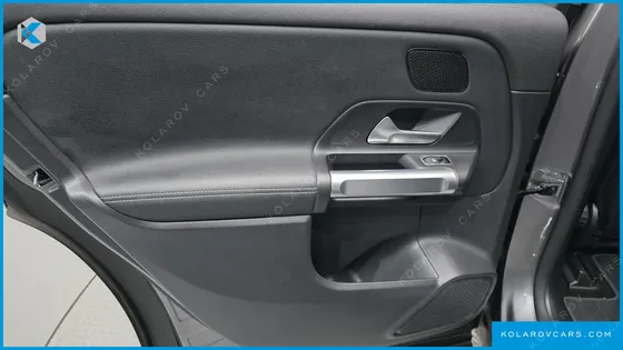 MERCEDES EQB EQB300 4MATIC AMG LINE