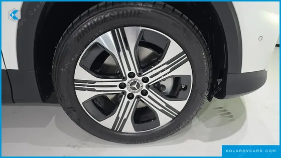 MERCEDES EQB EQB300 4MATIC PROGRESSIVE
