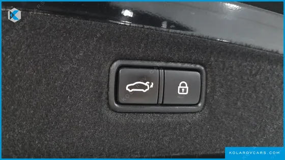 GENESIS G90 3.8 AWD