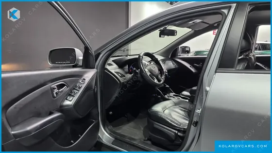 HYUNDAI TUCSON DIESEL 2WD LX20