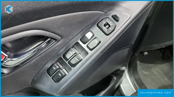 HYUNDAI TUCSON DIESEL 2WD LX20