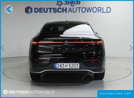 TOYOTA CROWN 2.5 4WD HYBRID