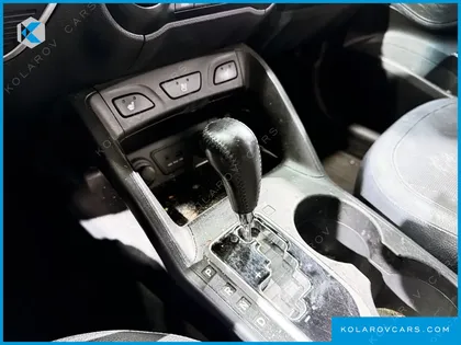 HYUNDAI TUCSON DIESEL 2WD LX20