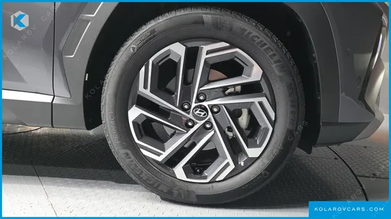HYUNDAI TUCSON GASOLINE 1.6 TURBO 4WD