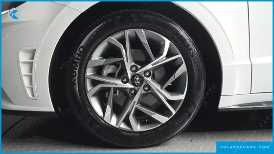 HYUNDAI SONATA 2.0