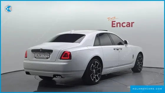 ROLLS ROYCE GHOST 6.6 V12 BLACK BADGE