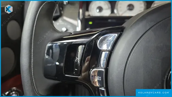 ROLLS ROYCE GHOST 6.6 V12 BLACK BADGE