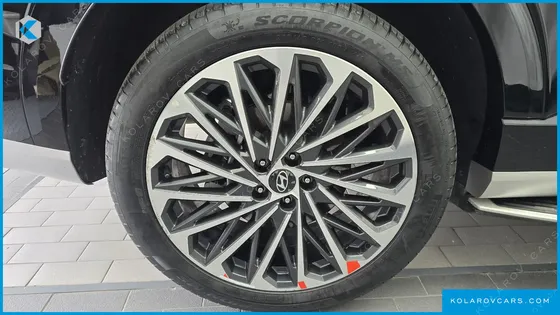 HYUNDAI PALISADE GASOLINE 2.5T 2WD 9-SEATER