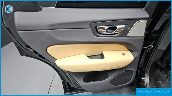 VOLVO XC60 B6 ULTIMATE BRIGHT