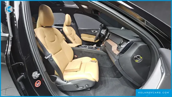 VOLVO XC60 B6 ULTIMATE BRIGHT