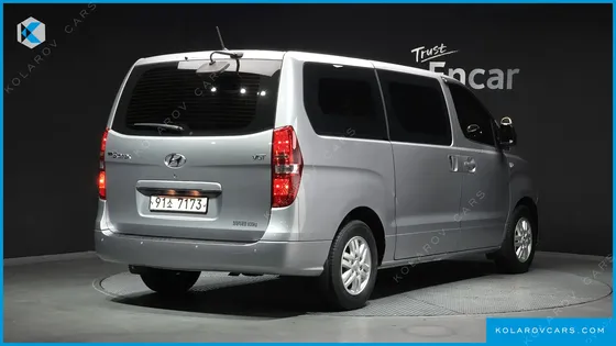 HYUNDAI STAREX VAN 3-SEATER