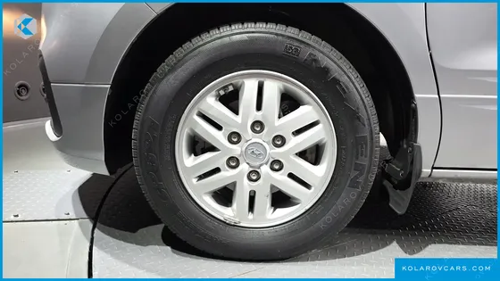 HYUNDAI STAREX VAN 3-SEATER