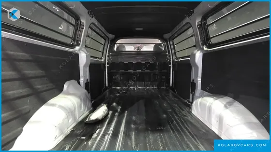 HYUNDAI STAREX VAN 3-SEATER