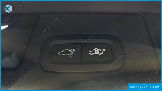 VOLVO XC60 B5 ULTIMATE BRIGHT