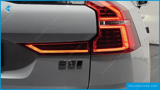 VOLVO XC60 B5 ULTIMATE BRIGHT