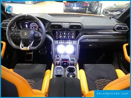 LAMBORGHINI URUS 4.0 V8