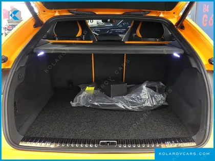 LAMBORGHINI URUS 4.0 V8