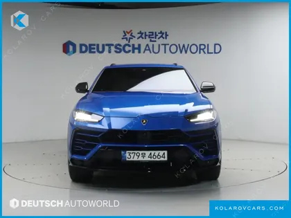 LAMBORGHINI URUS 4.0 V8