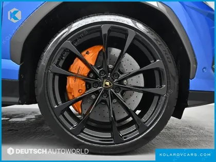 LAMBORGHINI URUS 4.0 V8