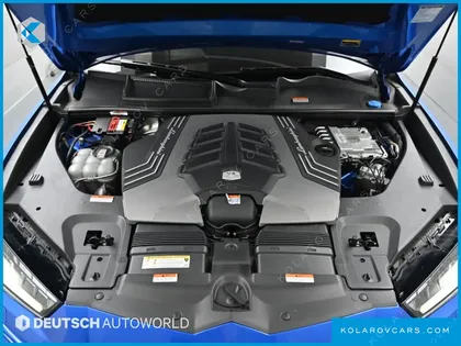 LAMBORGHINI URUS 4.0 V8