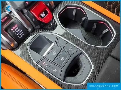 LAMBORGHINI URUS 4.0 V8