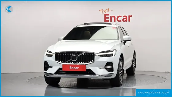 VOLVO XC60 B5 ULTIMATE BRIGHT