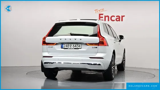VOLVO XC60 B5 ULTIMATE BRIGHT