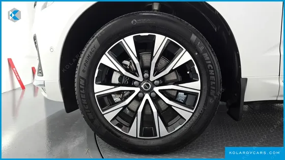 VOLVO XC60 B5 ULTIMATE BRIGHT