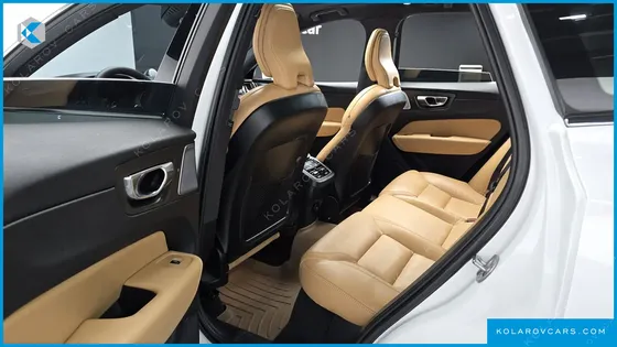 VOLVO XC60 B5 ULTIMATE BRIGHT