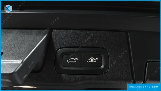 VOLVO XC60 B5 ULTIMATE BRIGHT
