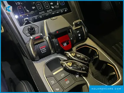 LAMBORGHINI URUS 4.0 V8 PERFORMANTE