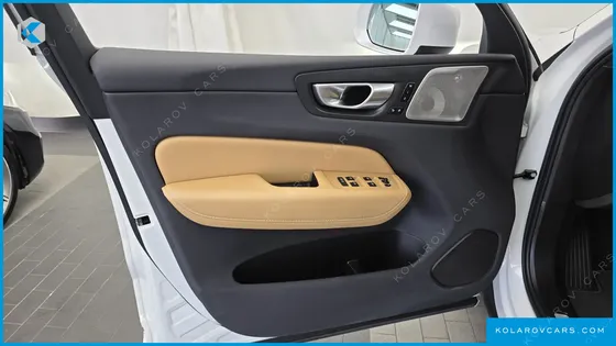 VOLVO XC60 B6 ULTIMATE BRIGHT