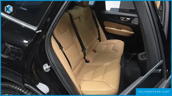 VOLVO XC60 B5 ULTIMATE BRIGHT