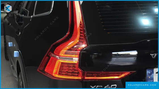 VOLVO XC60 B5 ULTIMATE BRIGHT