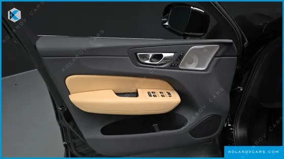 VOLVO XC60 B5 ULTIMATE BRIGHT