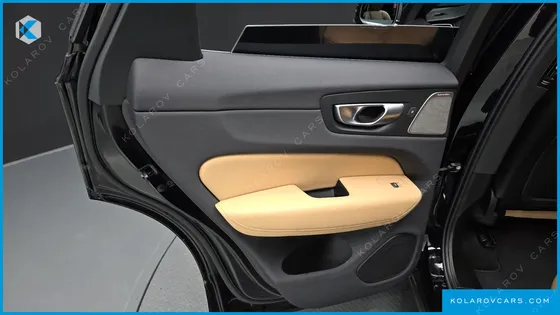 VOLVO XC60 B5 ULTIMATE BRIGHT