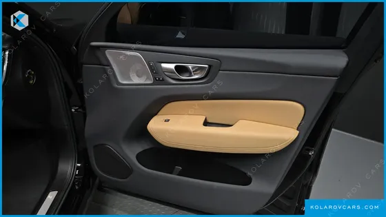 VOLVO XC60 B5 ULTIMATE BRIGHT