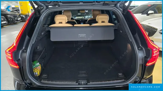VOLVO XC60 B5 ULTIMATE BRIGHT