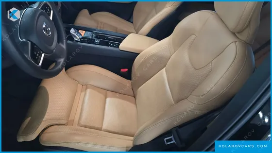 VOLVO XC60 B5 ULTIMATE BRIGHT