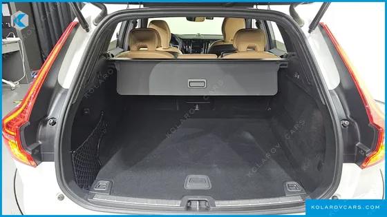 VOLVO XC60 B6 ULTIMATE BRIGHT