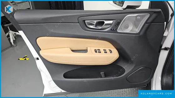 VOLVO XC60 B6 ULTIMATE BRIGHT