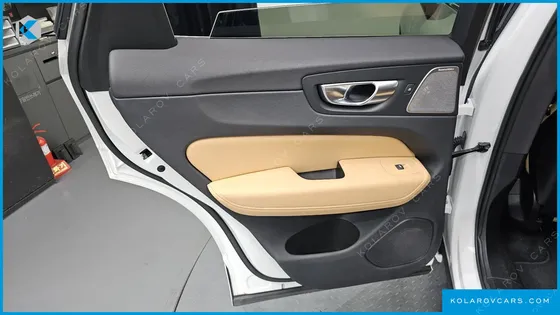 VOLVO XC60 B6 ULTIMATE BRIGHT