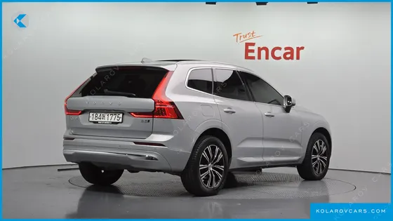 VOLVO XC60 B5 INSCRIPTION
