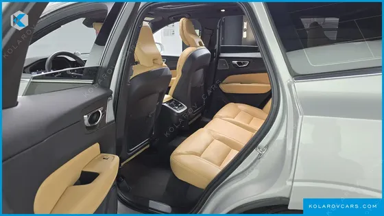 VOLVO XC60 B5 INSCRIPTION