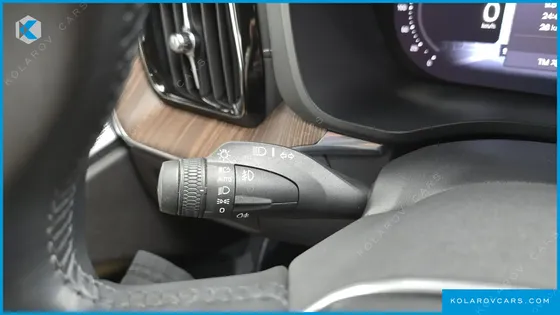 VOLVO XC60 B5 INSCRIPTION