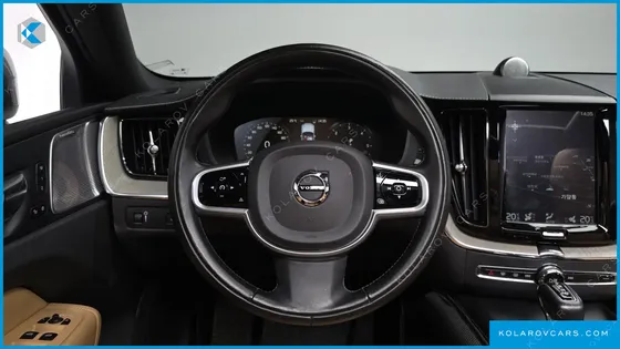 VOLVO XC60 D5 INSCRIPTION