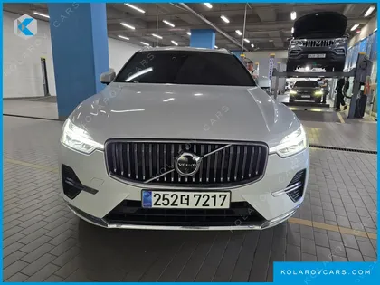 VOLVO XC60 B5 ULTIMATE BRIGHT