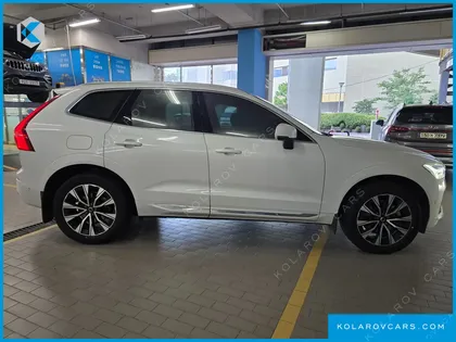 VOLVO XC60 B5 ULTIMATE BRIGHT
