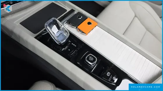 VOLVO XC60 B5 ULTRA BRIGHT AIR SUS