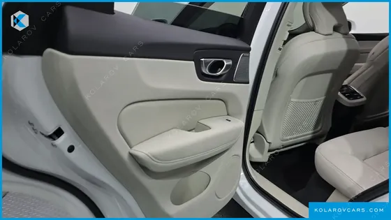 VOLVO XC60 B5 ULTRA BRIGHT AIR SUS